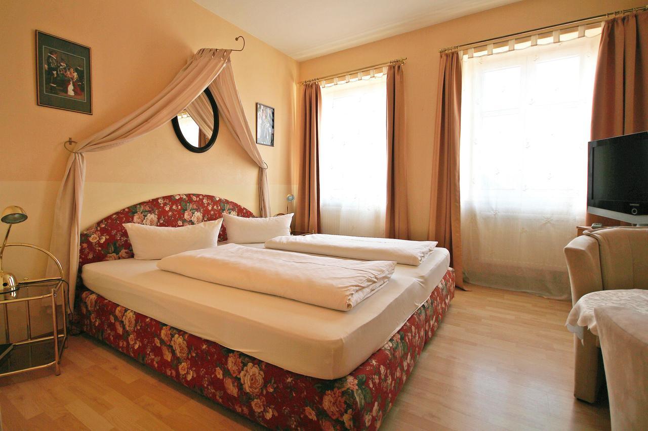 Gaestehaus Edith Rothenburg ob der Tauber Dış mekan fotoğraf